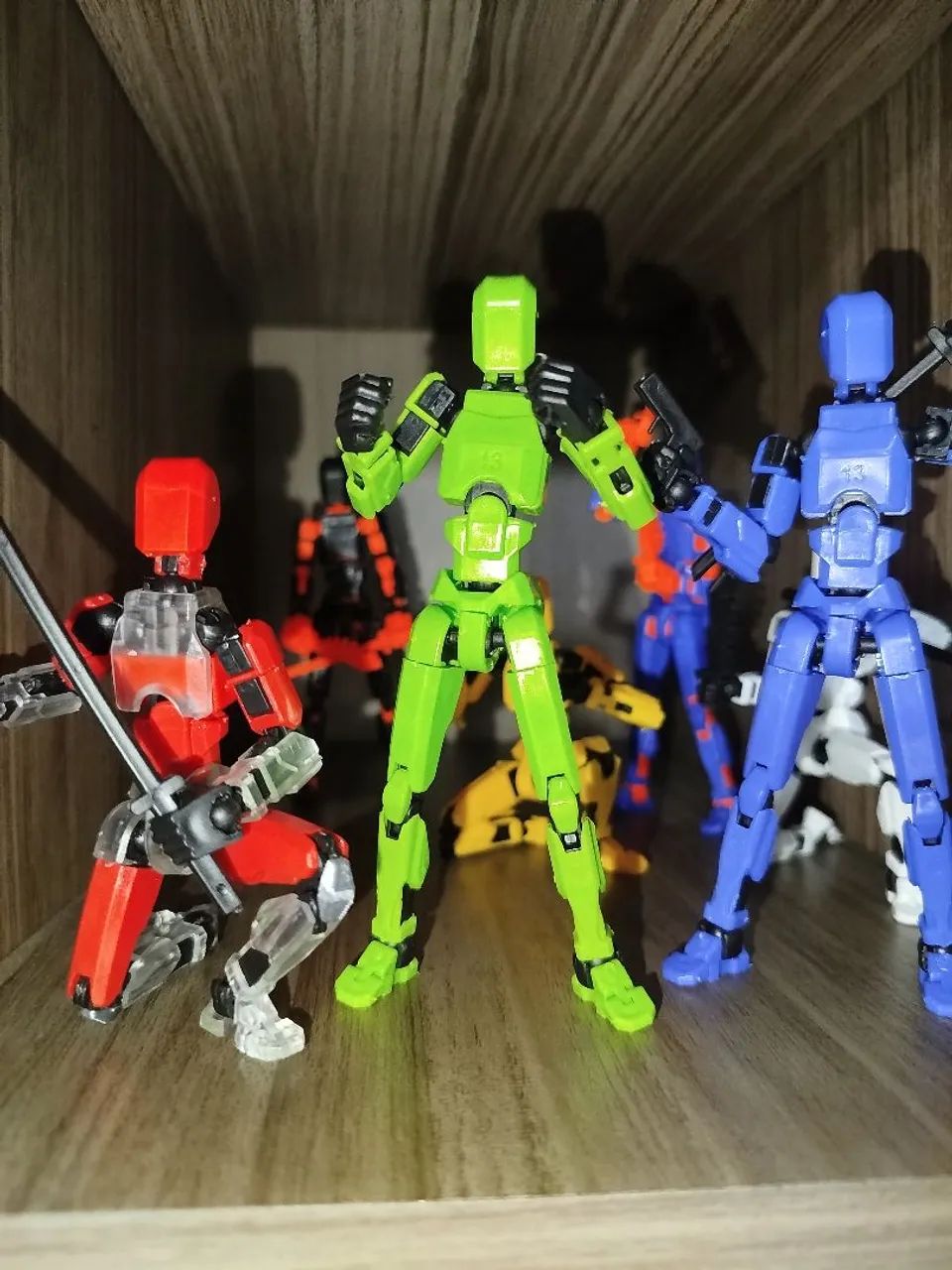 Action Figures Articulados - Coleção de Combate (4 Bonecos montados) - Foto 2