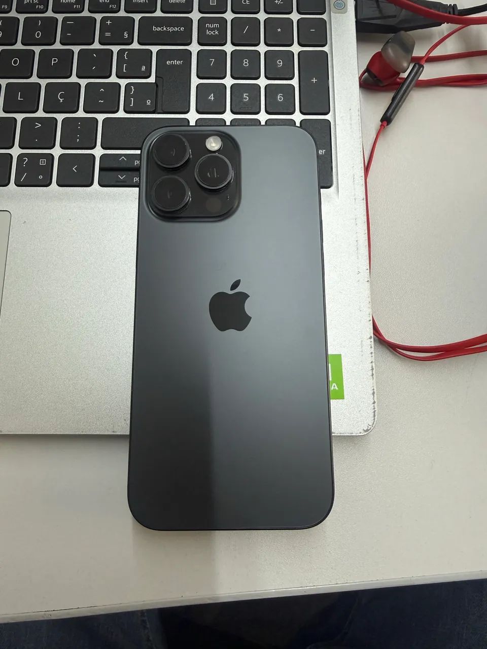 iPhone 16 pro max 256 gb 93% bateria 