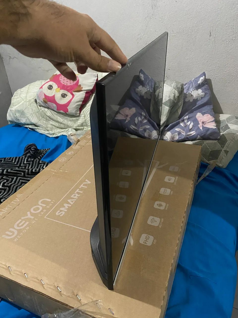Vendo televisão semi nova  - Foto 4