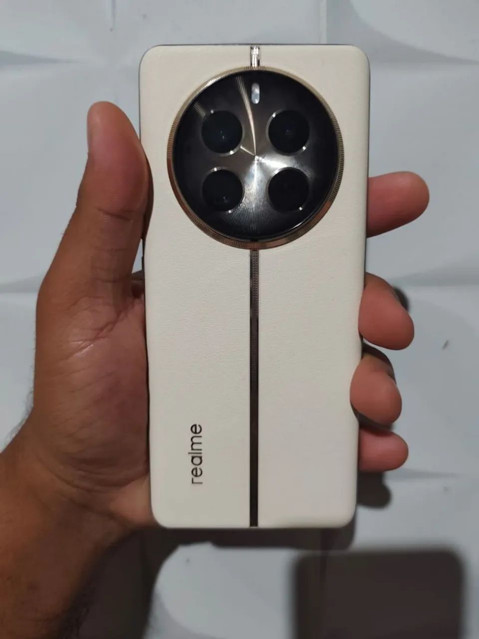 Realme 12 Pro Plus  - Foto 4