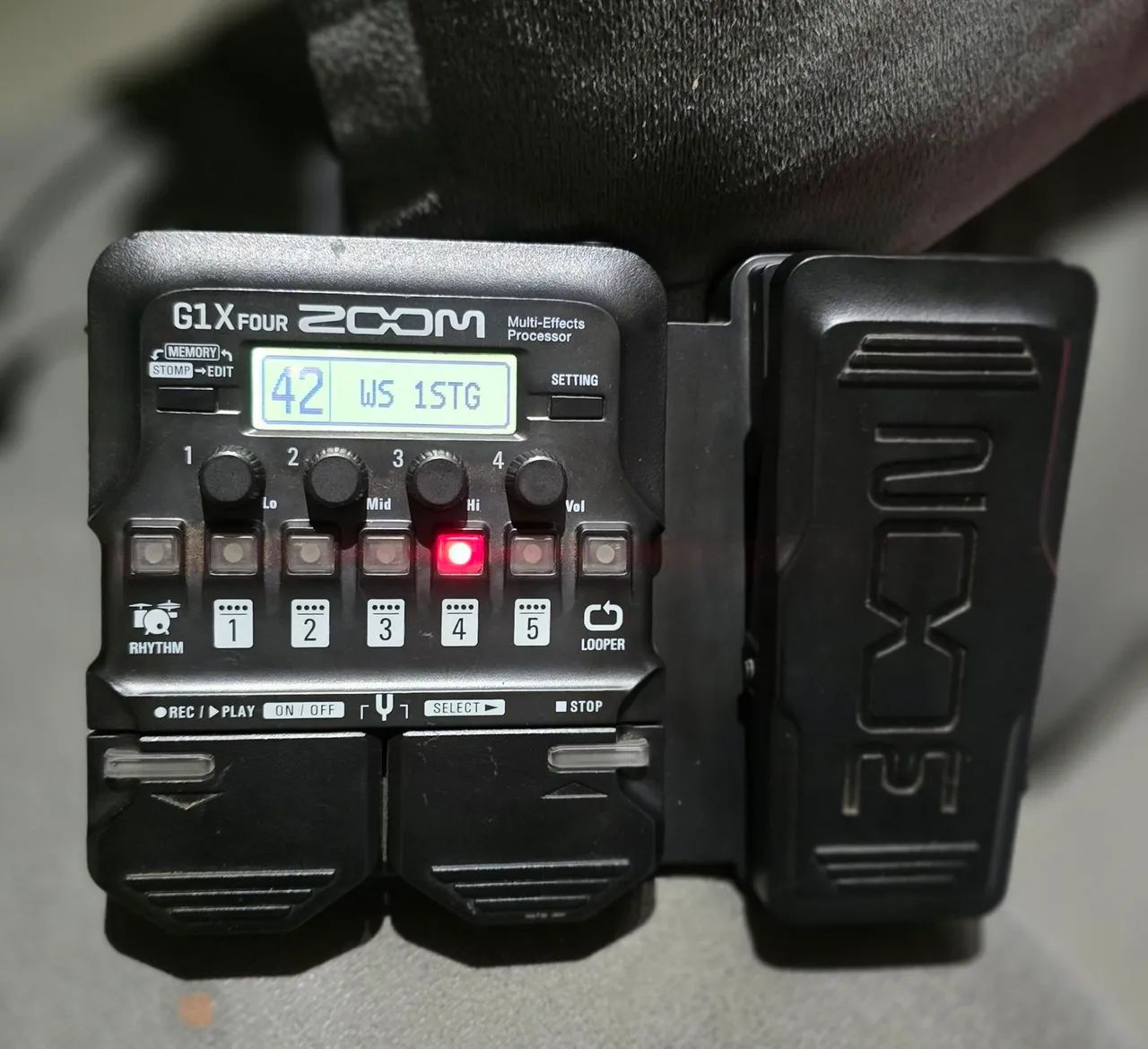 Pedaleira Zoom G1x Four: Oportunidade