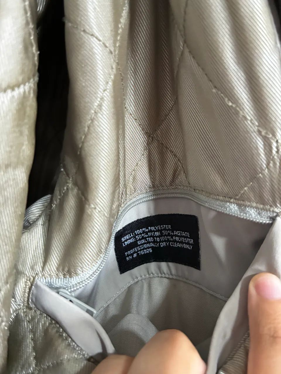 jaqueta Calvin Klein branca usada casual - Foto 3