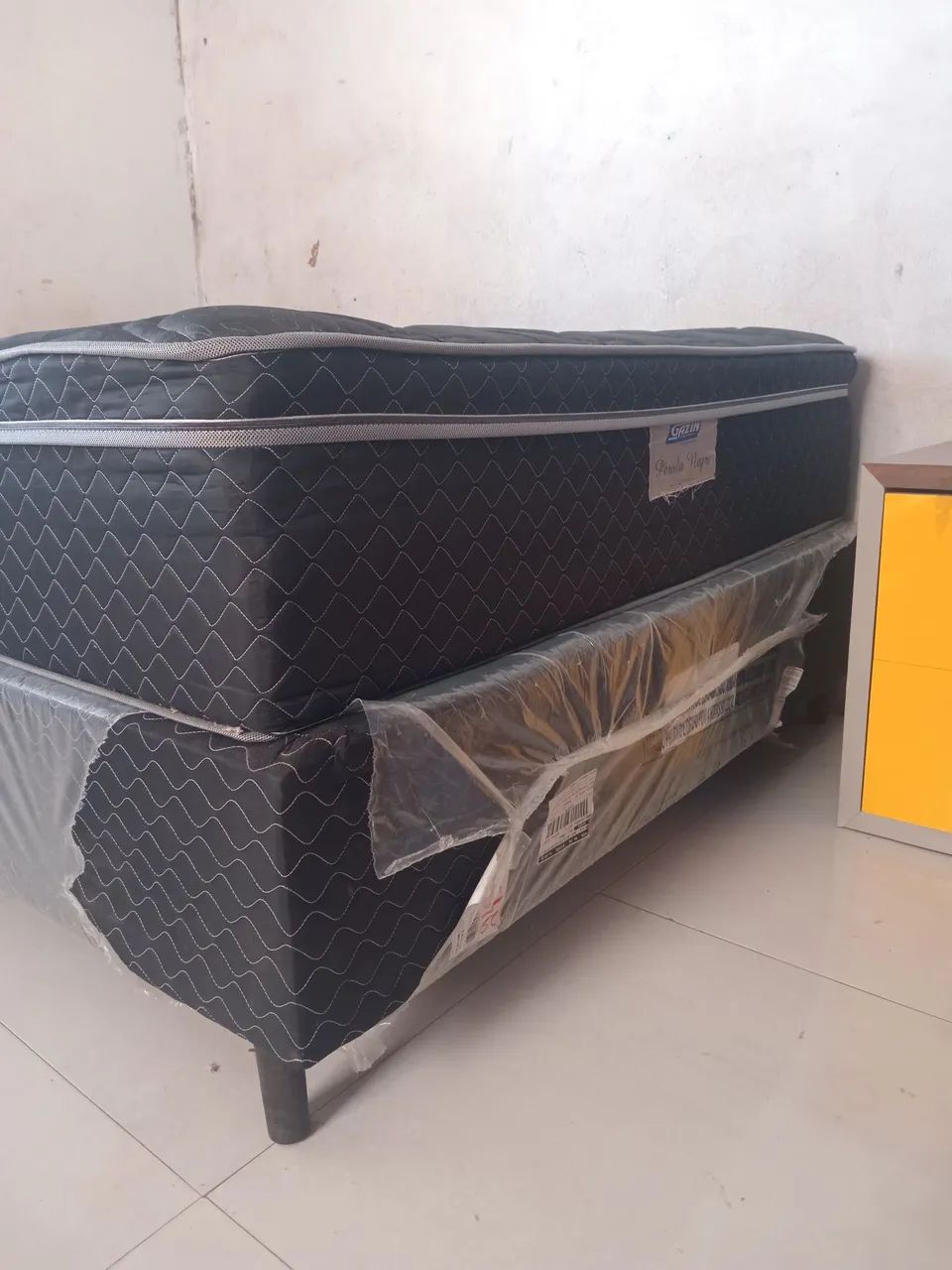 Cama box