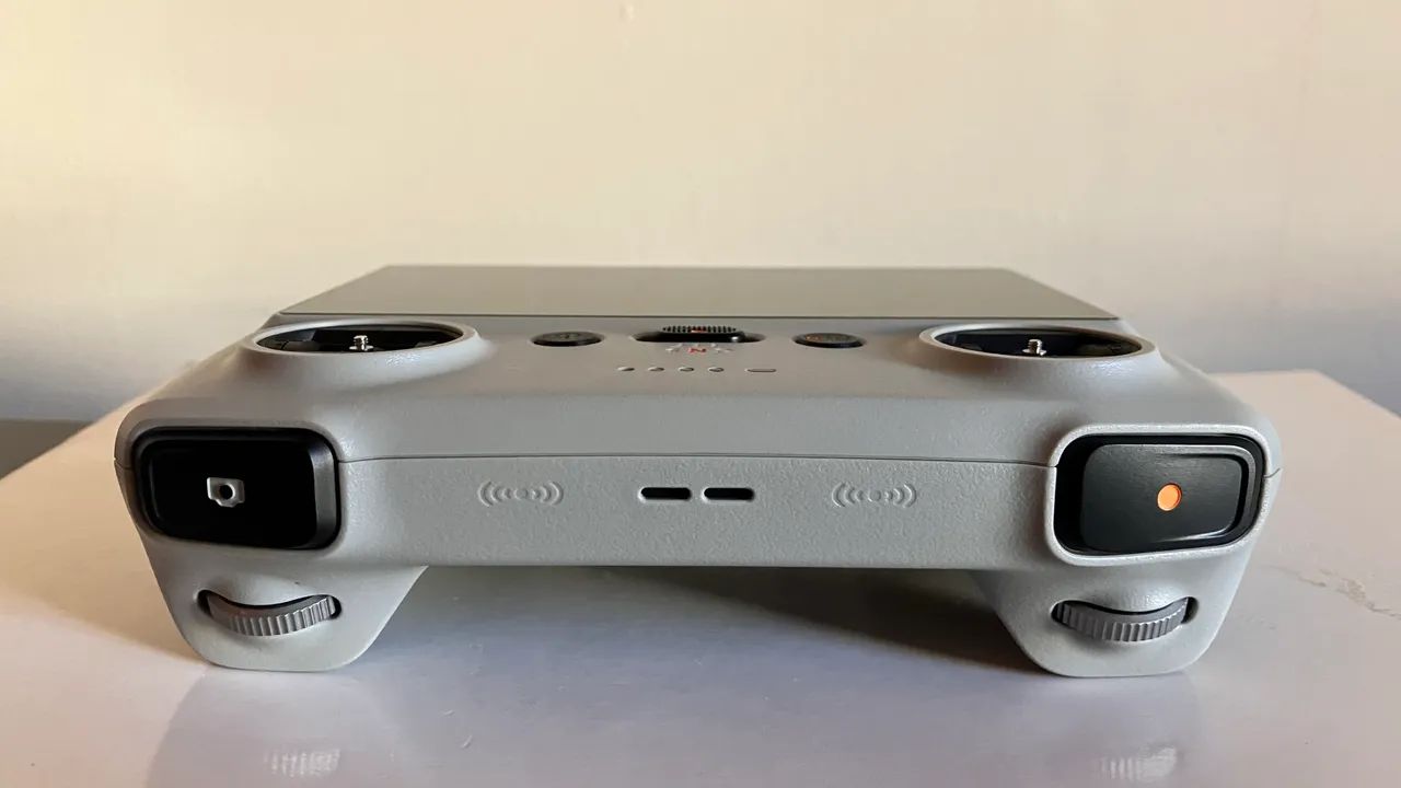 Controle DJI RC Original com Tela - Mini 3, Mini 3 Pro, Air 2S e Mavic 3 - Foto 3