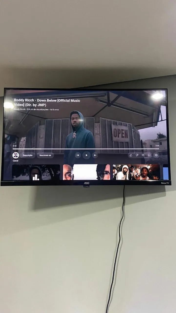 Vendo tv SMART AOC ROKU 32" TV EXCELENTE - Foto 3