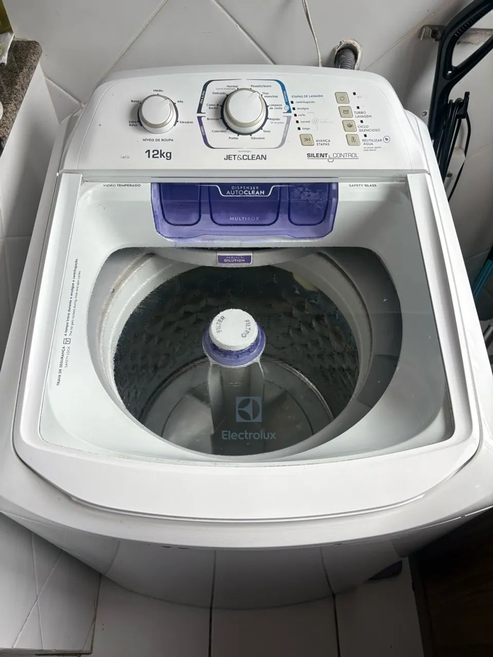 Máquina de lavar roupa Eletrolux 12kg