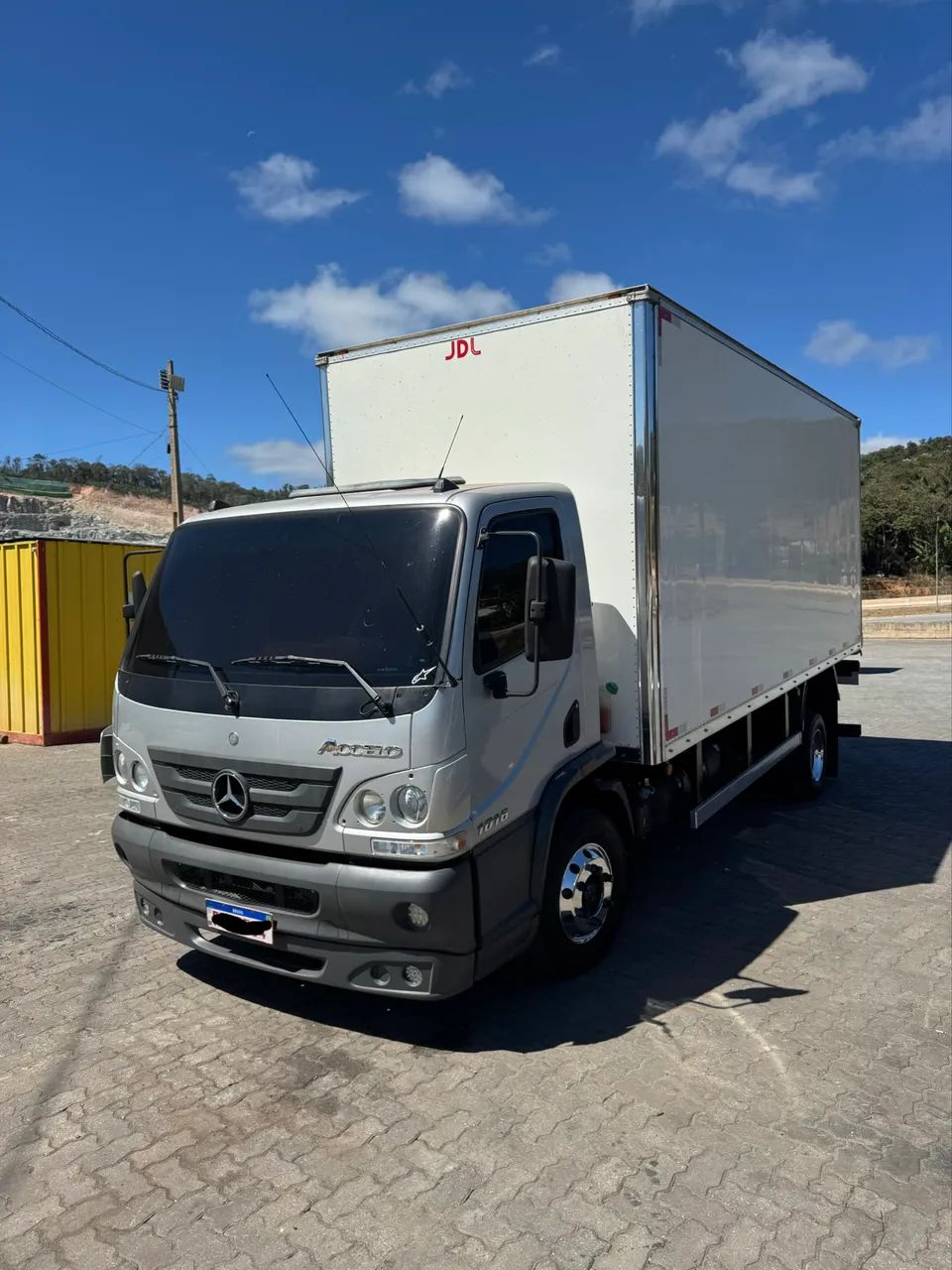 Mercedes Accelo 1016 2021