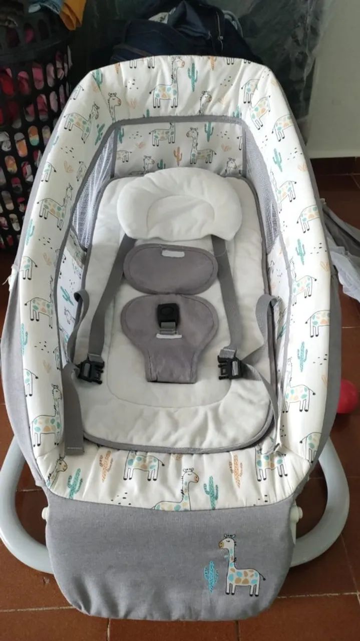 Cadeirinha de balanço para bebê que toca música  - Foto 2