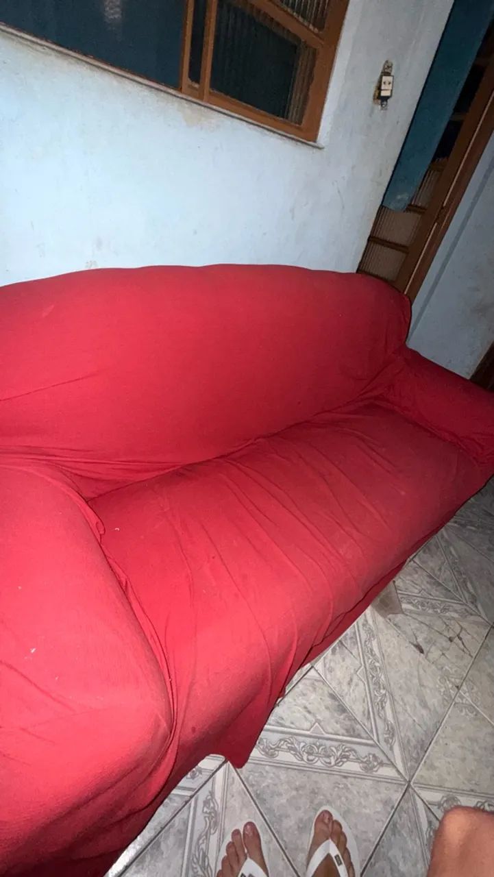Sofá Usado 4 Pessoas- 1,85 comprimento (Detalhe rasgo) - Foto 3