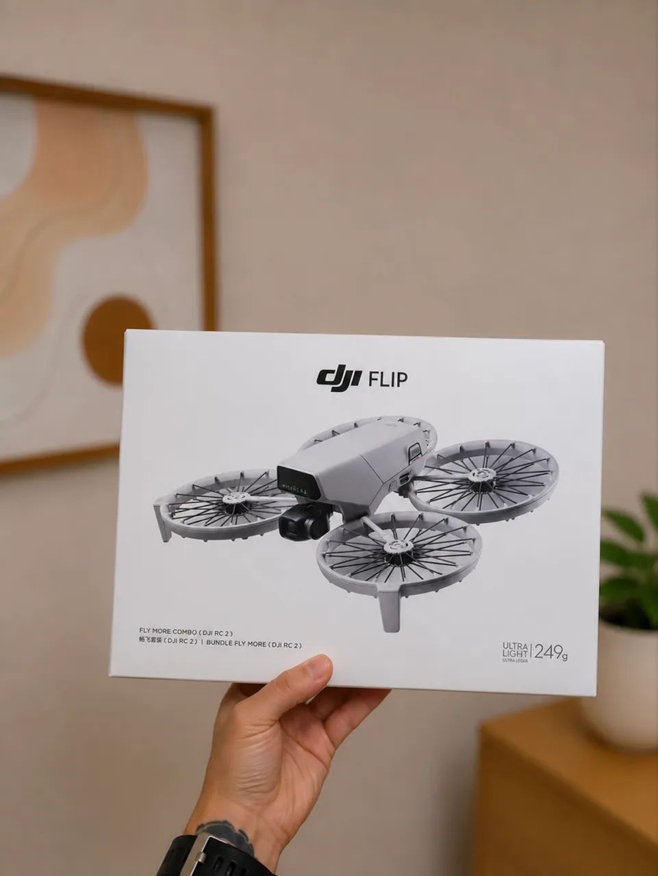 DJI FLIP - Fly More Combo (com tela) MELHOR PREÇO DO BRASIL  - Foto 2