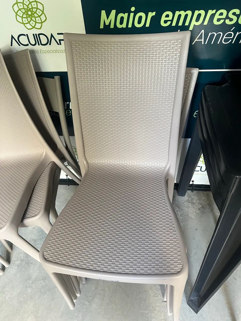 Cadeira de Plástico Tramontina  - Foto 2