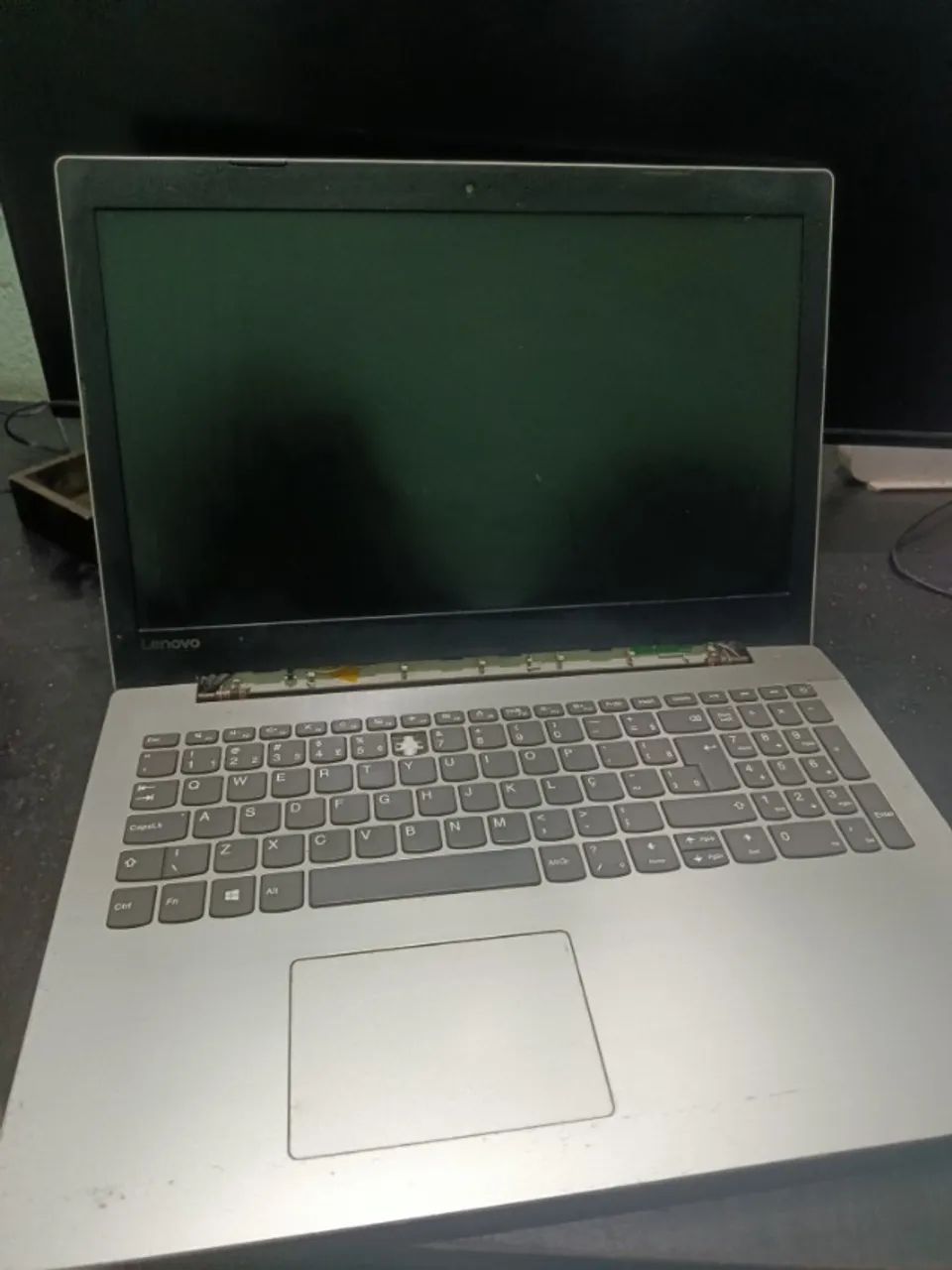 Notebook Lenovo IdeaPad 330 i5 12GB SSD 120GB - com defeitos