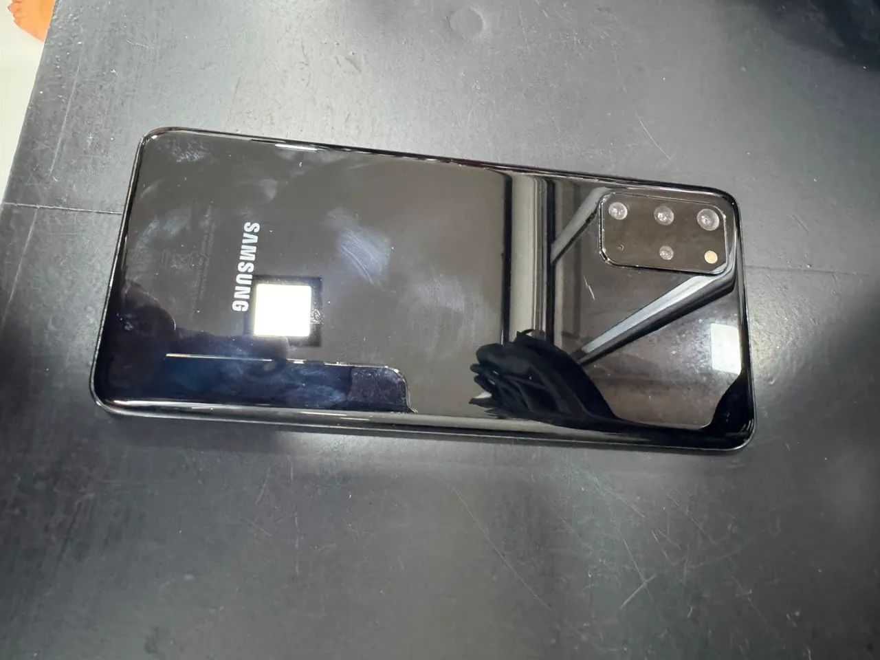 Samsung Galaxy S20 Plus 128gb - Foto 2