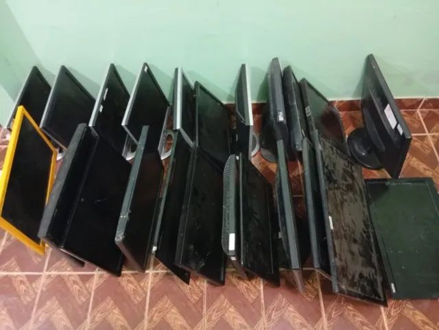 Lote de Monitores para Conserto - Foto 3