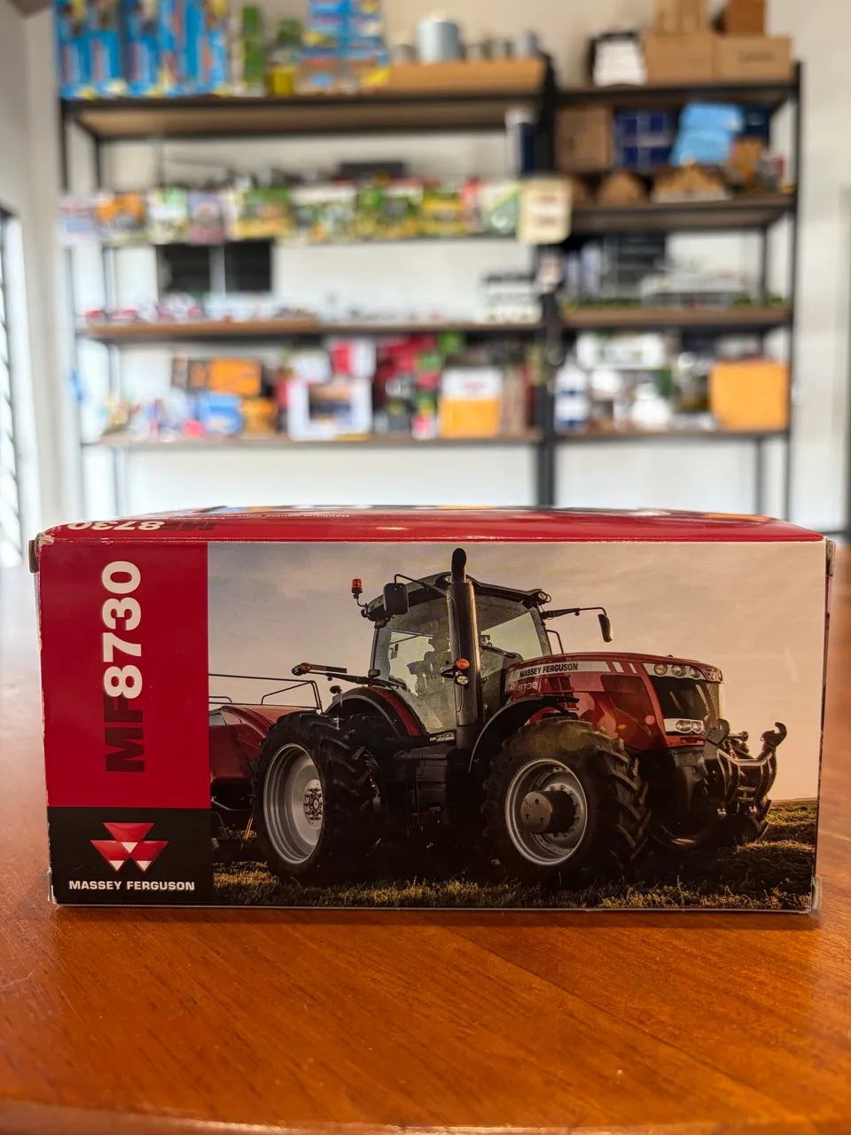 Miniatura trator Massey Ferguson 8730 dual frontal e traseiro 1/64 - Foto 4