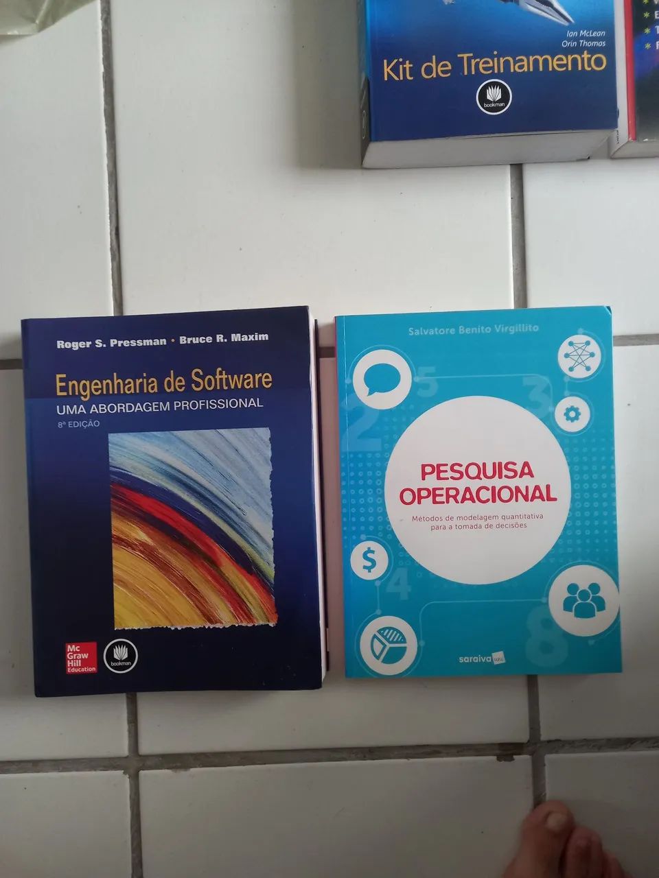 LIVROS ACADÊMICOS 