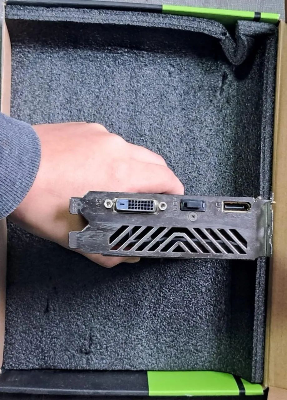 NVIDIA GTX 1050 2GB - Foto 2