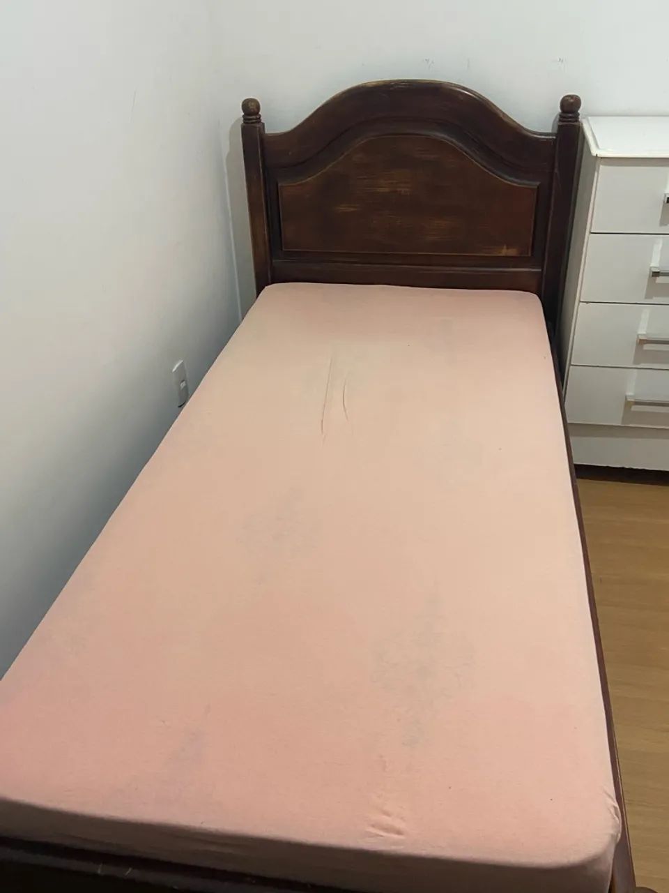 Cama de solteiro com colchão 