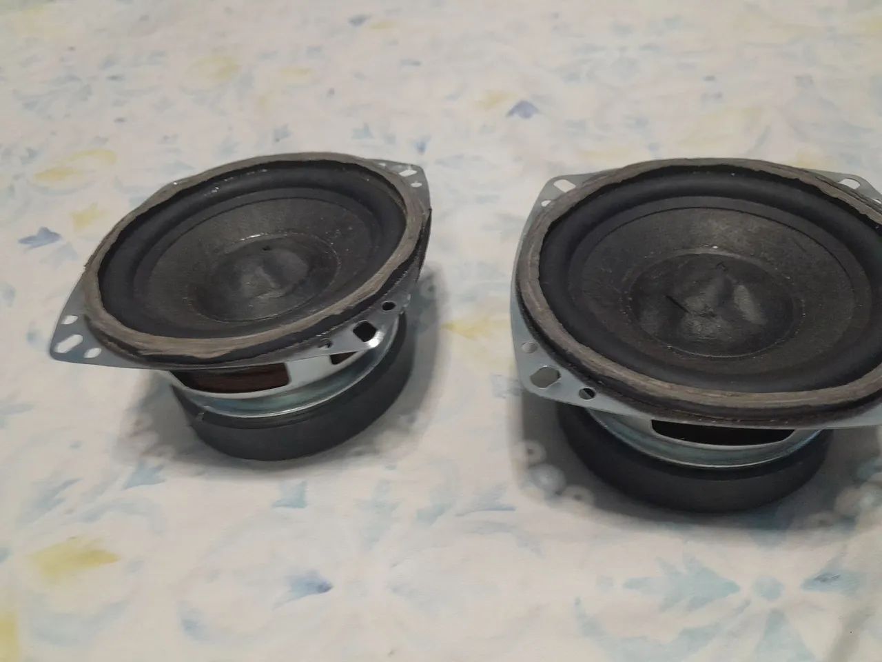 Alto-falantes subwoofer 4 polegadas 