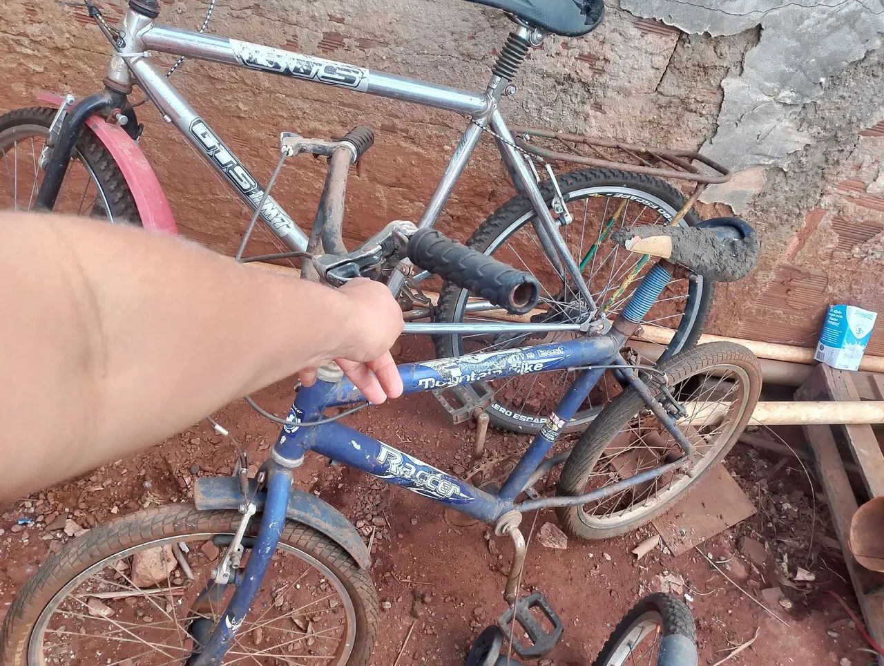 Bicicletas aproveitamento de peças  - Foto 3