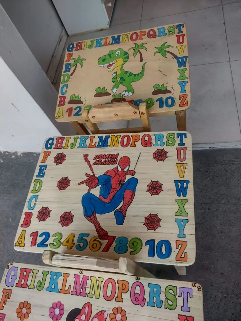 Kit infantil mesa e cadeira 