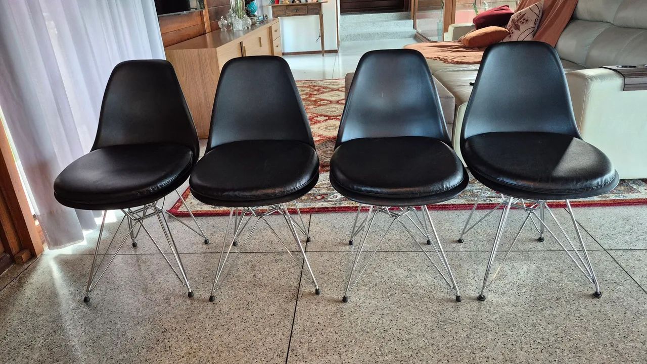 Jogo de 4 Cadeiras Estilo Charles Eames Eiffel Pretas  - Foto 4