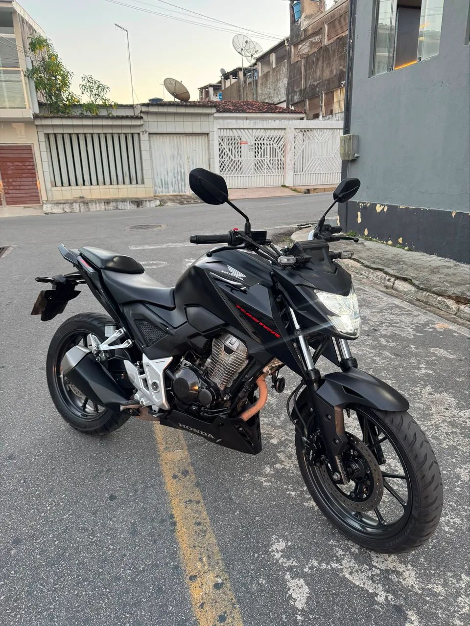 Cb 300f ano 2024 2024
