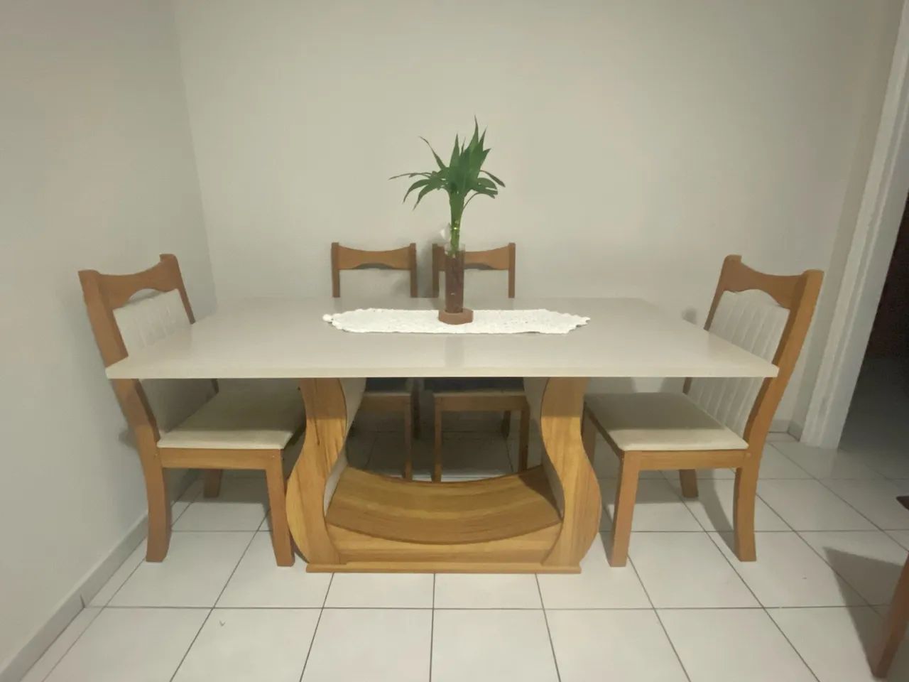 Cadeiras de mesa com 6 cadeiras 