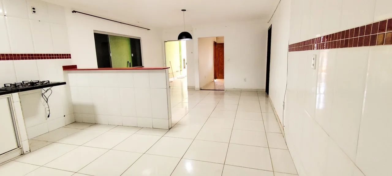 ? ALUGA-SE - IMÓVEL AMPLO E CONFORTÁVEL! - Foto 3