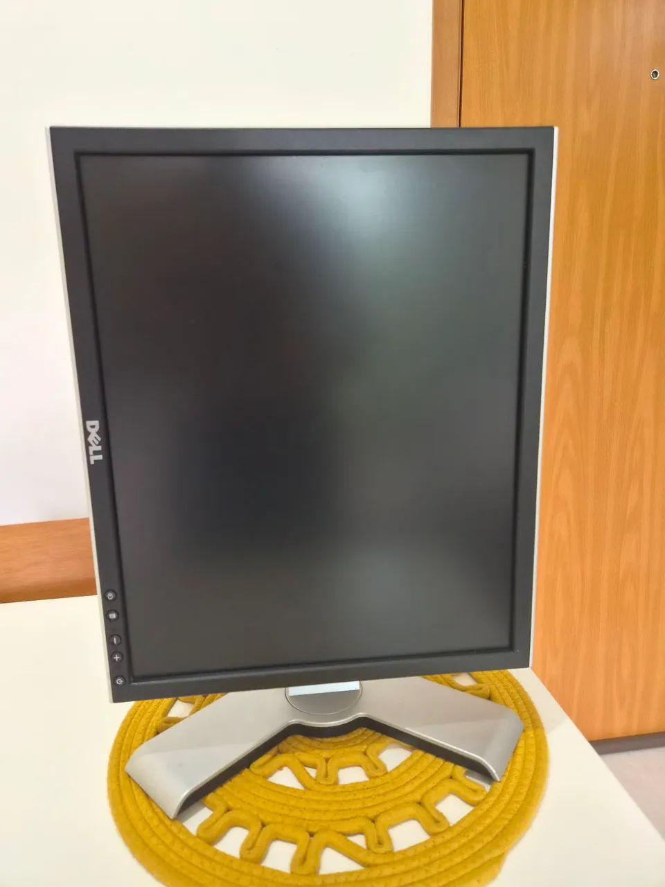Monitor Dell 19  - Foto 2