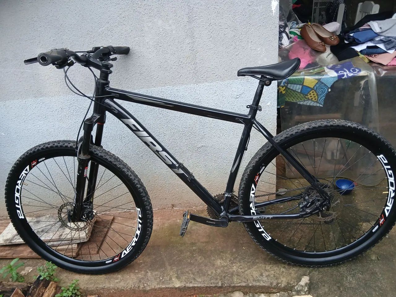 Bicicleta aro 29 usada com freios a disco - Foto 2