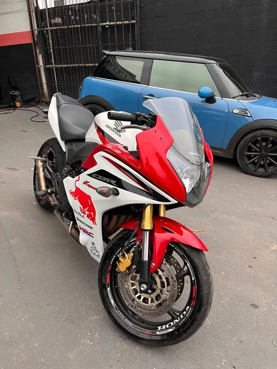 CBR 600F abs 2013 - Foto 4