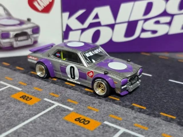 Nissan Skyline 2000-GTR - MiniGT Kaido House