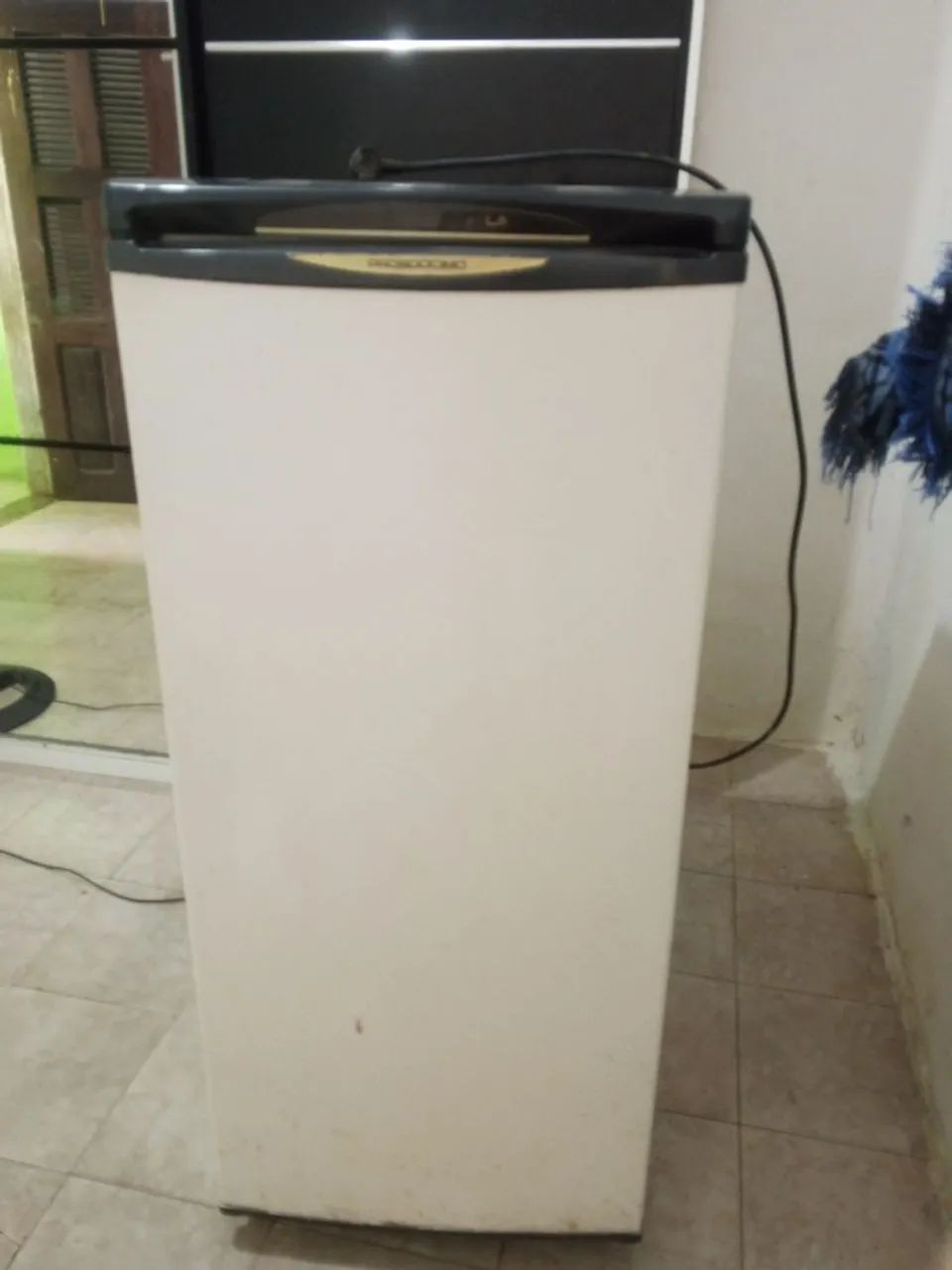 Vende se frizerr - Foto 2