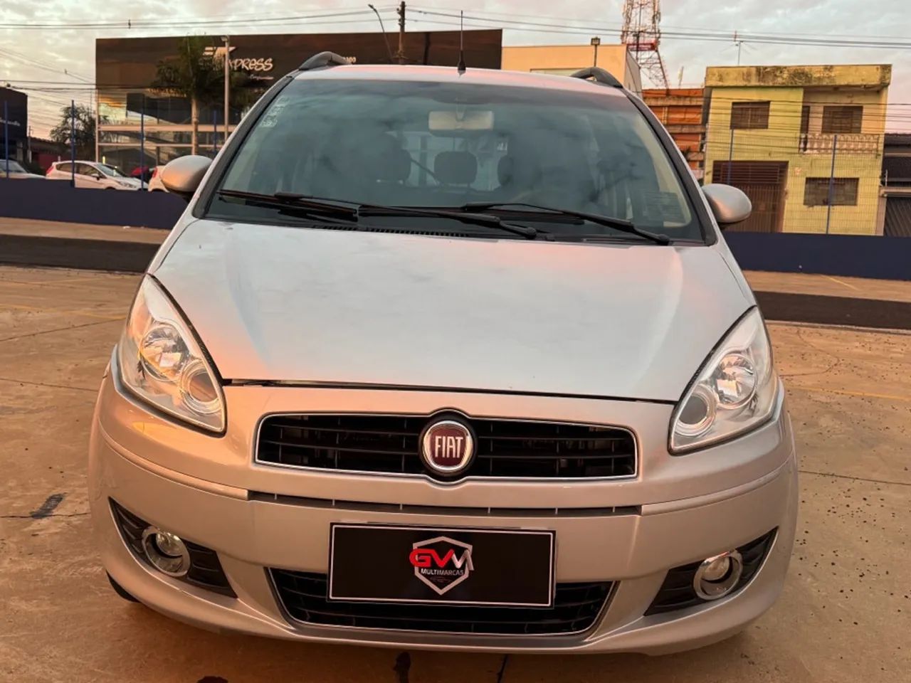 Fiat Idea Attractive 1.4 Fire Flex 8V 5P 2012 - Foto 3