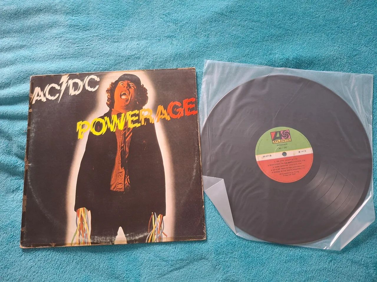 LP AC/DC Powerage muito bom