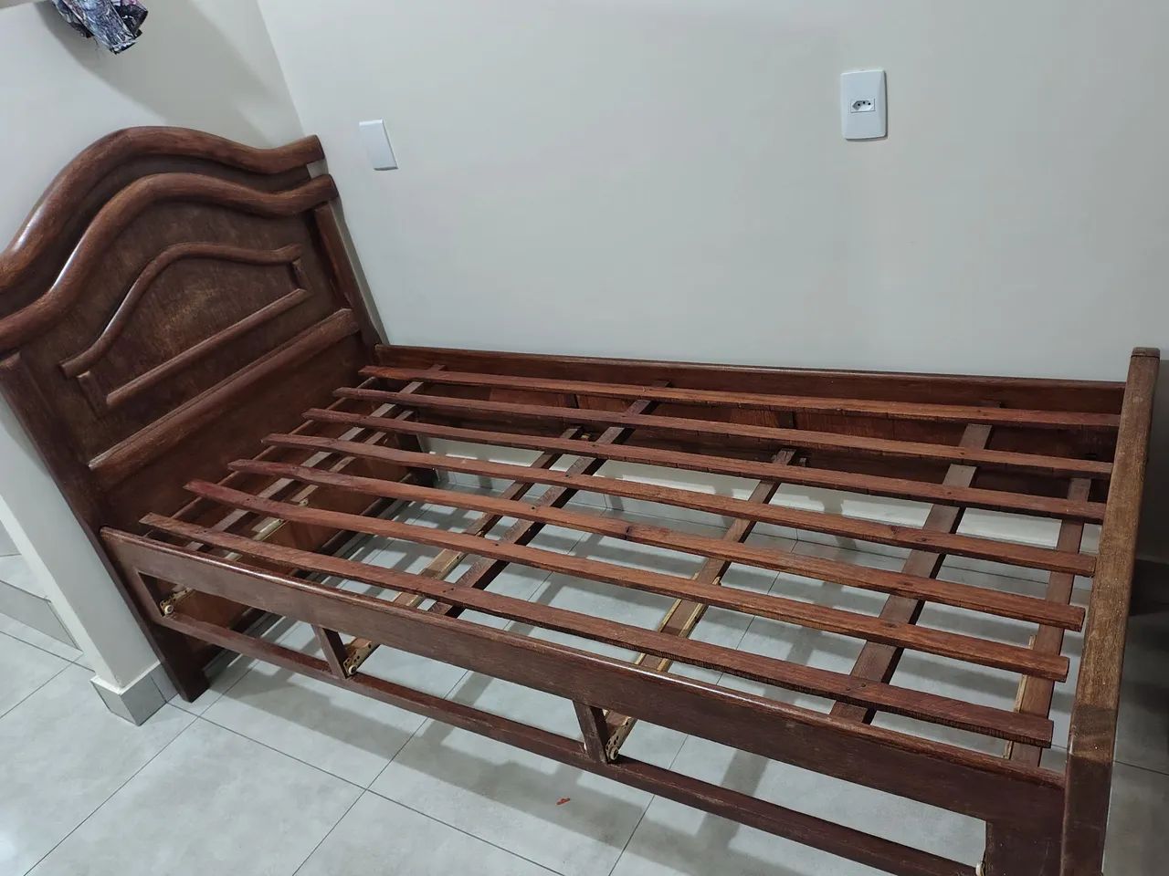 Cama Solteiro + Colchão + Criado Mudo  - Foto 2