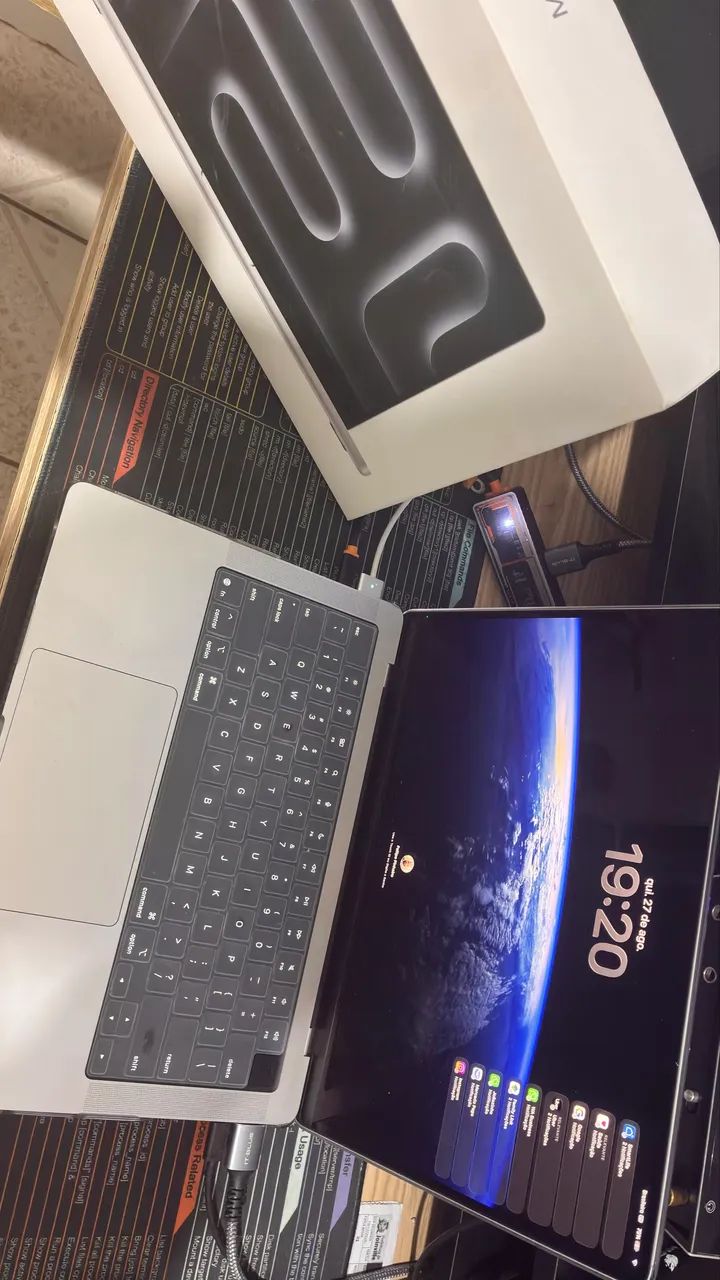 Apple Macbook Pro M5 (2025) 14? 16 de Ram 512gb - Silver - Foto 2