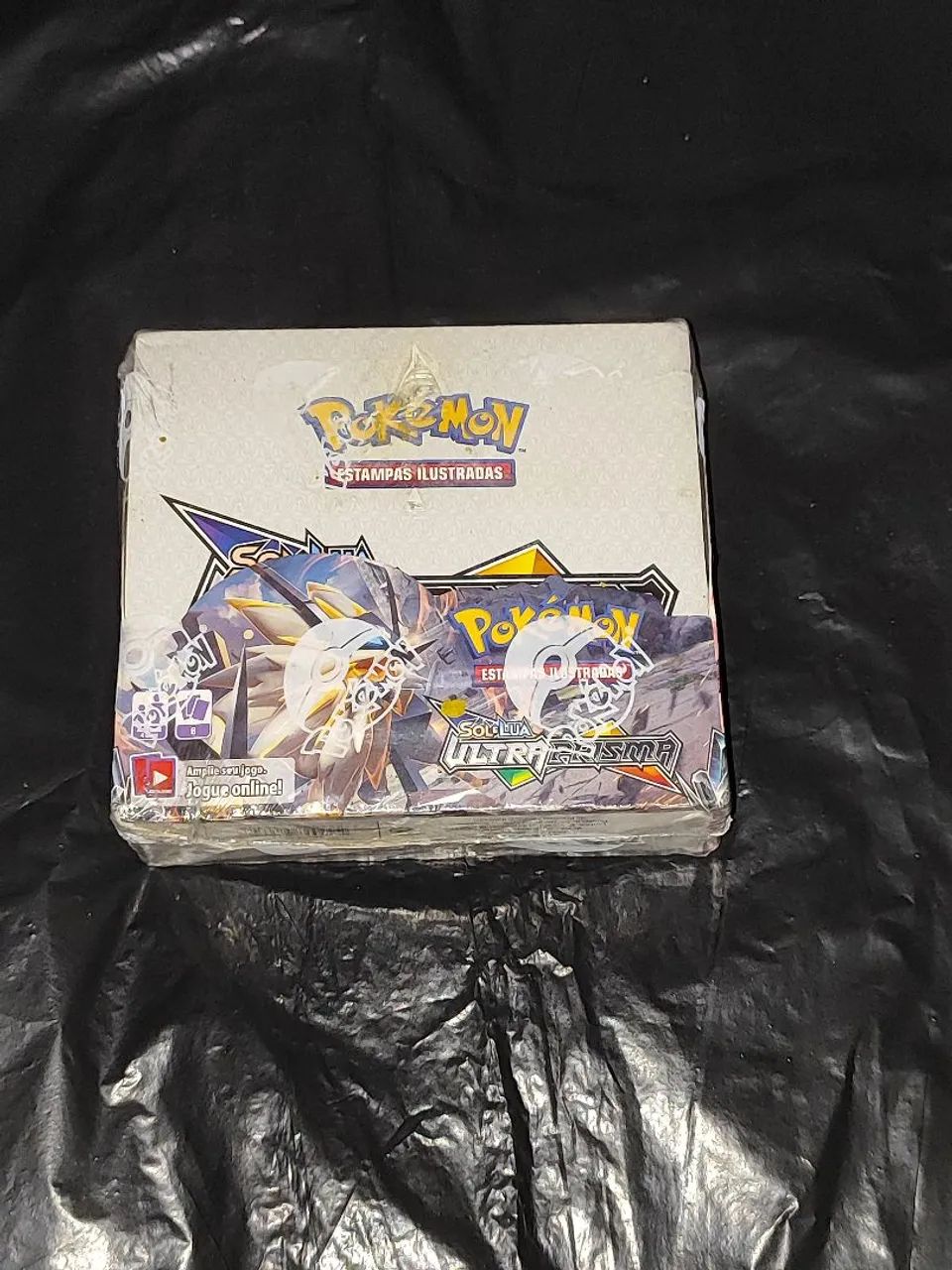 Box Pokémon - Ultra Prisma (Lacrada)