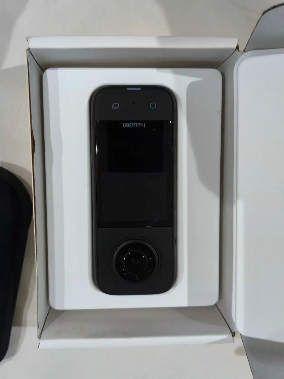 câmera insta 360 x3   (na caixa) - Foto 2