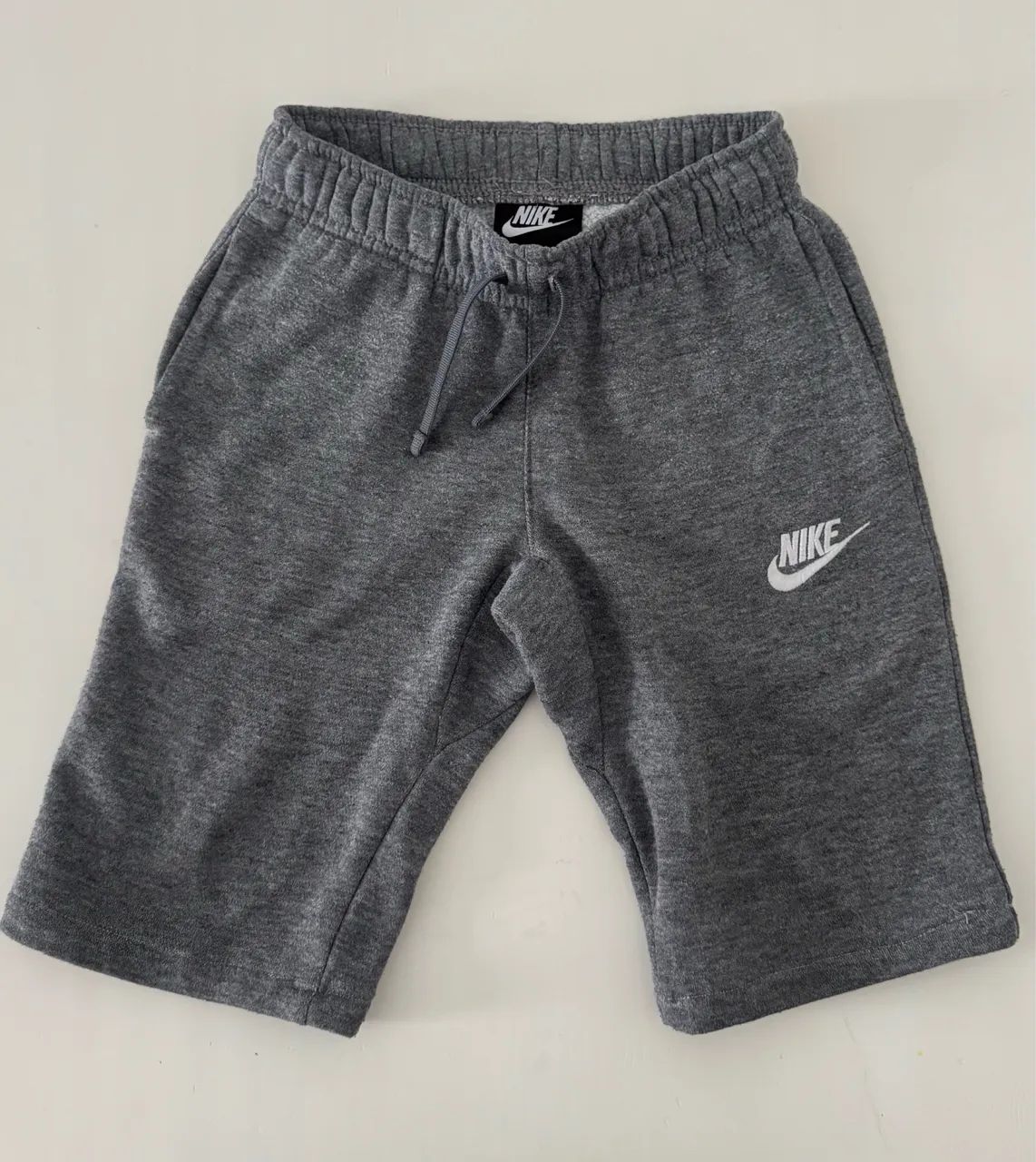 Short Nike moletom 5/6 anos  - Foto 6