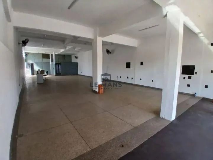Salão para alugar em Piracicaba, Jardim Petrópolis, com 232 m²