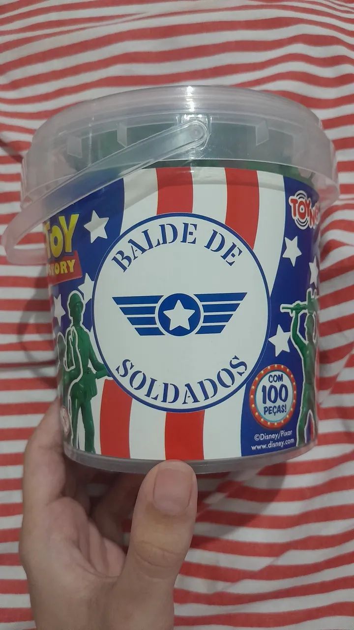 Balde de soldados de toy Story 