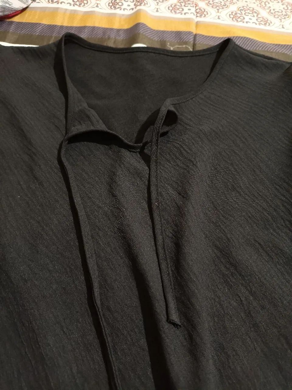 Camisa Preta Feminina Tam. G/GG - Usada Apenas Uma Vez - Foto 4