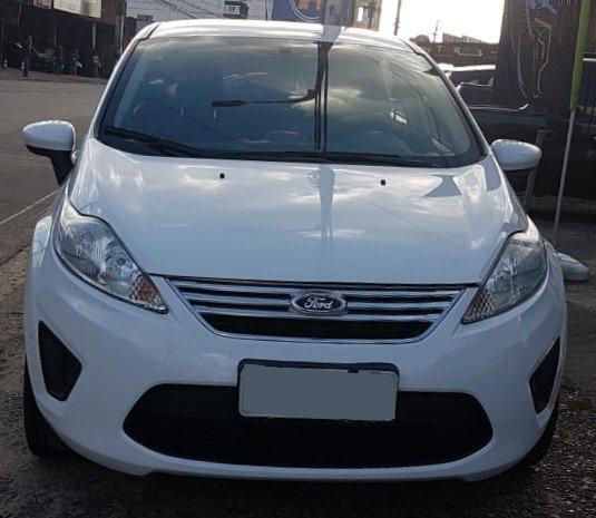 New Fiesta Sedan SE 1.6 - TODO REVISADO NA CONCESSIONARIA - Foto 2