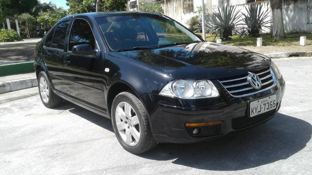 VW Bora - Automático