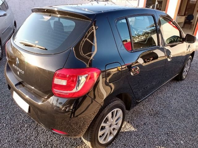 Sandero - Foto 3