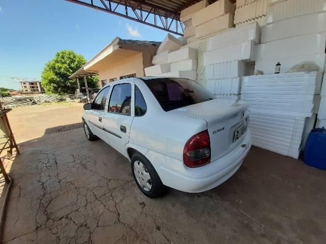 Corsa sedan - Foto 2