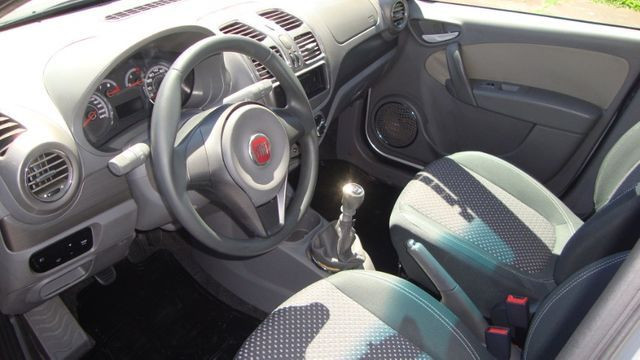 Grand Siena 2015!!! R$33.900,00! 51.000KM!!!Impecável!!!TOP!!! - Foto 3
