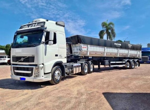 CAMINHÃO VOLVO FH 460 2015